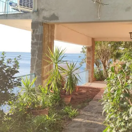 Locazione Turistica Sul Mare Strada Costiera 244, Trieste Holiday home