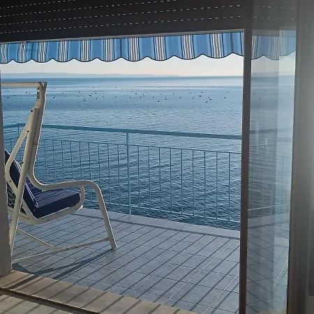 Locazione Turistica Sul Mare Strada Costiera 244, Trieste 度假居
